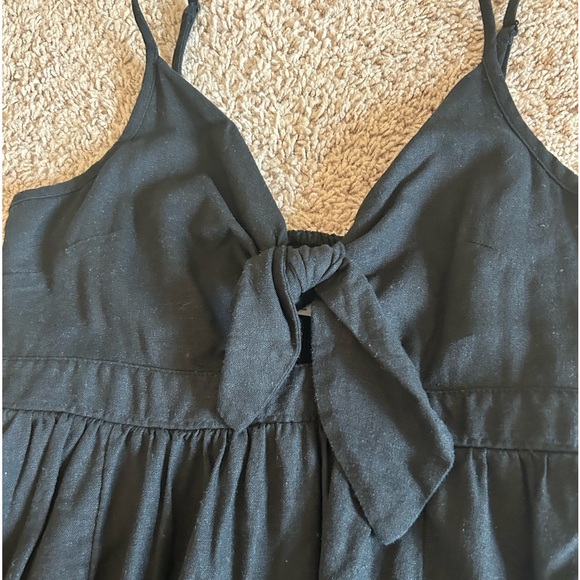 Cut-Out Linen Dress - Picture 5 of 6